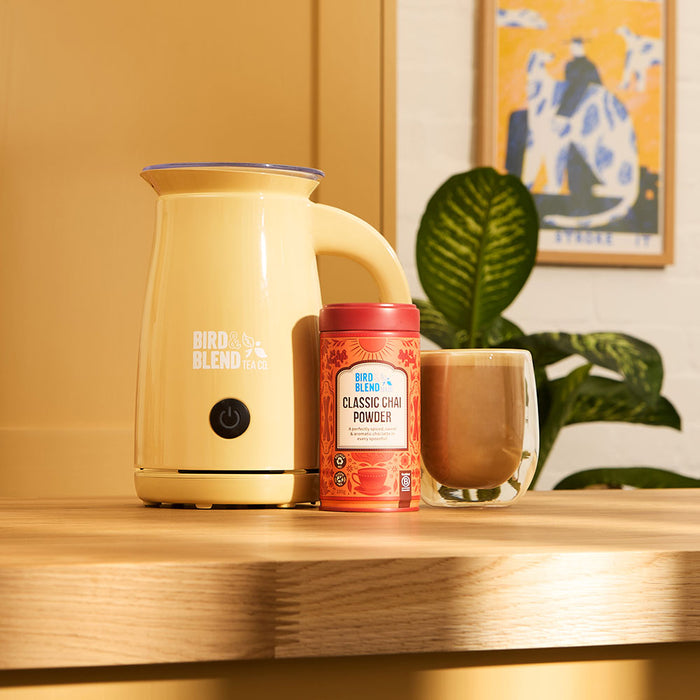 Classic Chai Tea Powder & Bamboo Gloss Magic Whisk