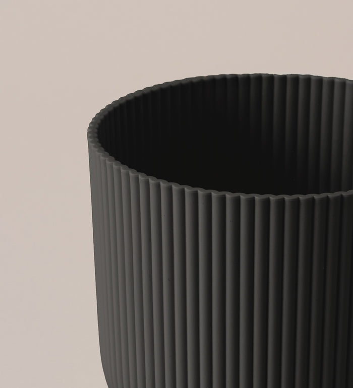 Dark Grey Elho Vibes Pot (22cm)