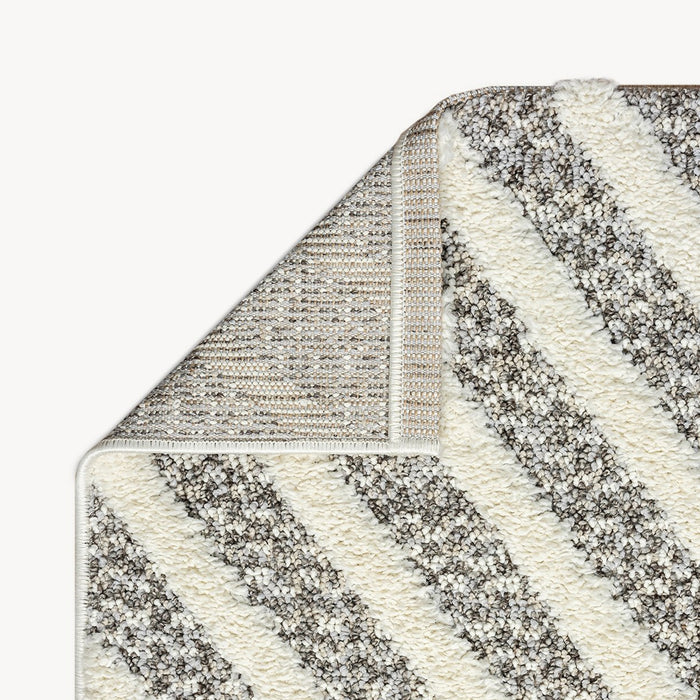 Rectangular rug Maya 63x91 in, Cream with Aztec pattern