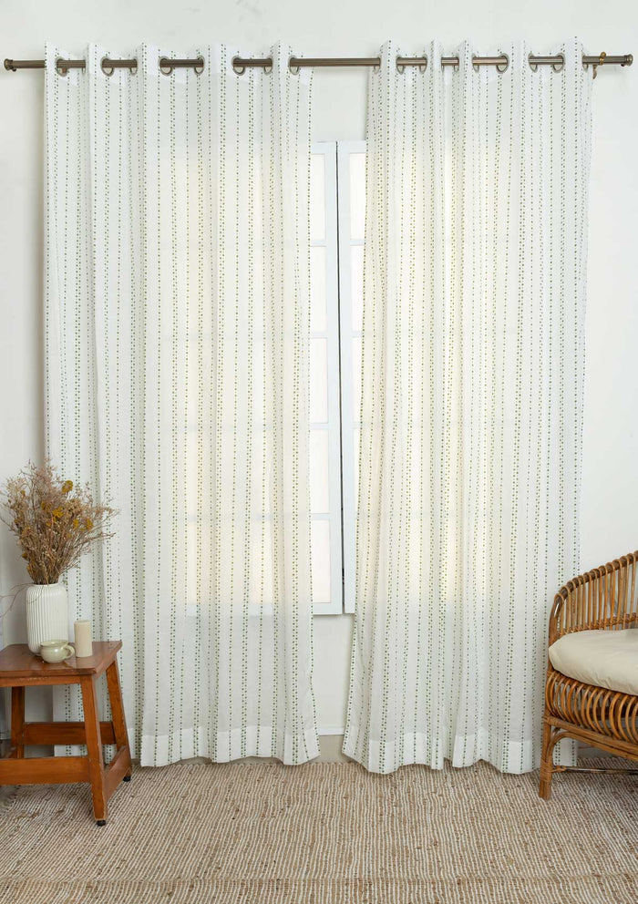 Sitara geometric 100% cotton sheer Fabric for living room - Light filtering - Green