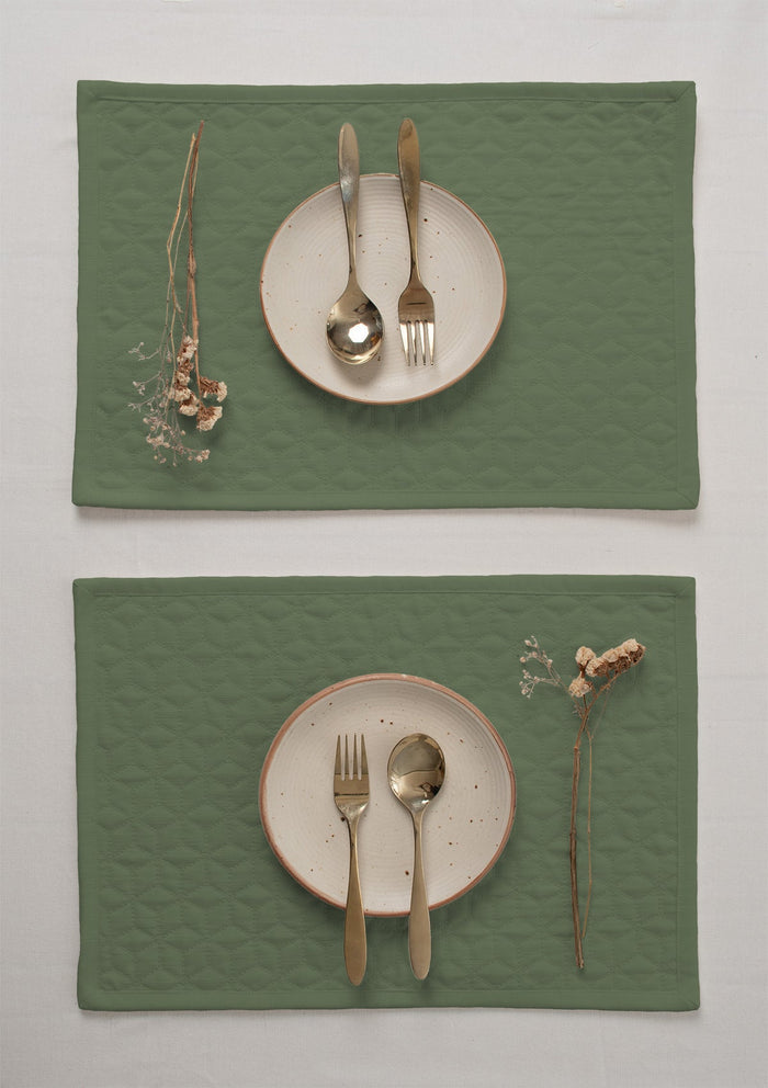 Solid Pepper Green 100% Cotton Placemats - Green