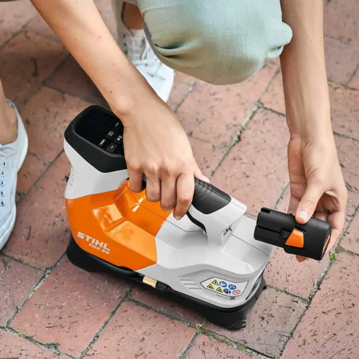 Compact and powerful, the STIHL KOA 20 battery compressor makes inflating tyres, sports gear, and inflatables simple. Includes battery and charger. Available at Cannings — your STIHL Elite Dealer. 2